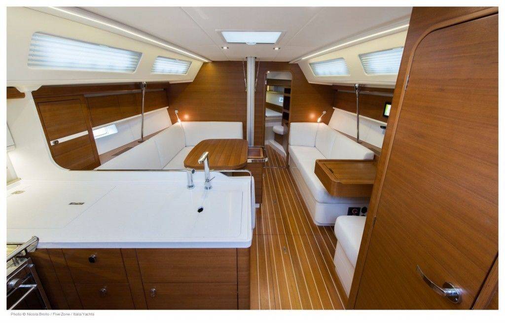 Italia-12_98-interior-1-1024x655