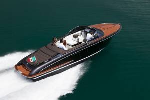 Riva-Iseo-Yacht