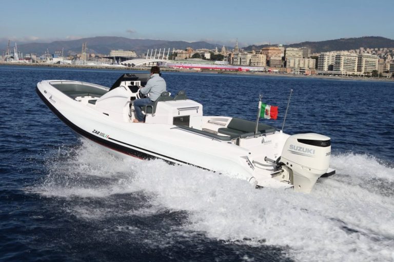 Zar Formenti 85 SL con Suzuki DF 3oo APX