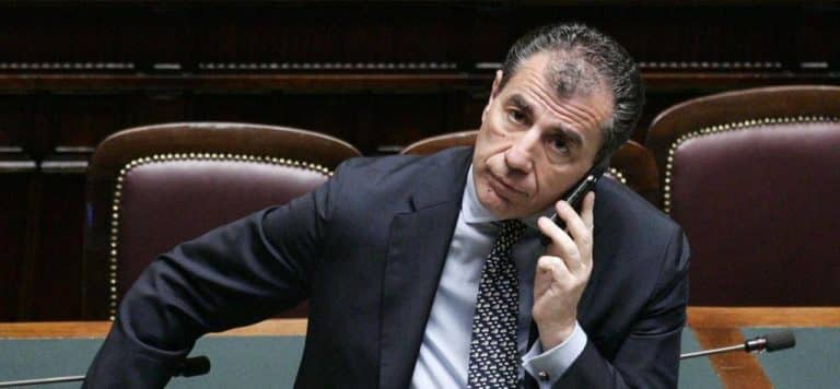 yacht Mochi Craft Dolphin 64 condannato marco milanese