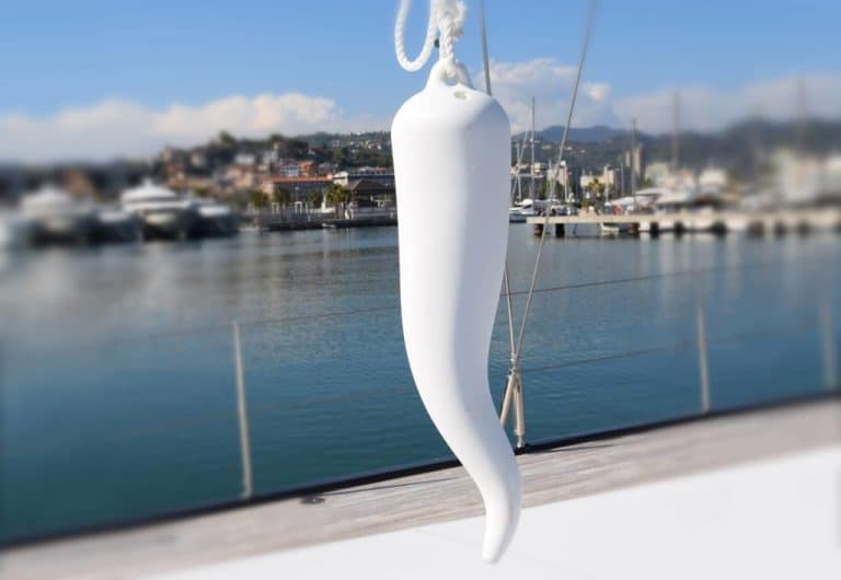 paracool parabordo di sea crowd