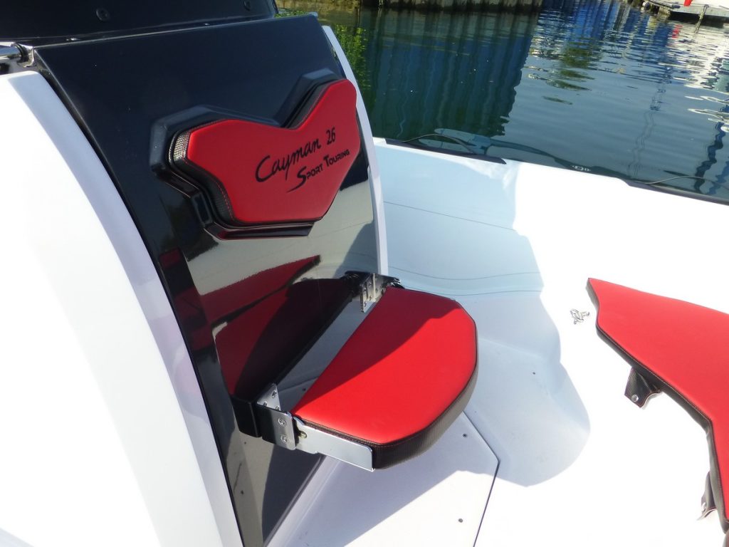 ranieri-cayman-26-sport-touring-14