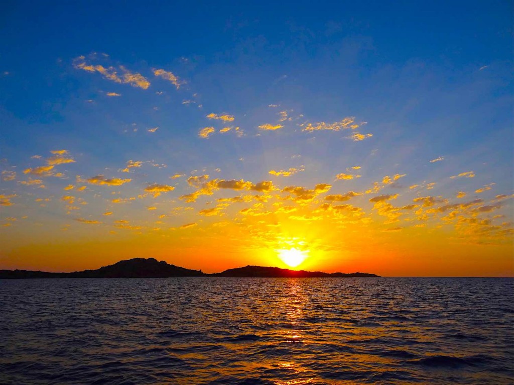 Tramonto pesca al calamaro