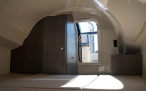 La spaziosa cabina del Prince 38 Sport Cabin di Nuova Jolly Marine