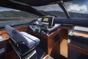 Riva 66' Ribelle - pilot house