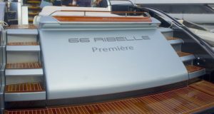 Riva 66 Ribelle poppa
