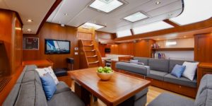 Contest 57CS interior