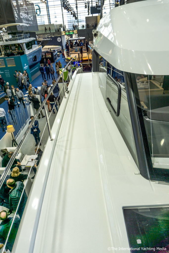 Fountaine Pajot MY 40 camminamento
