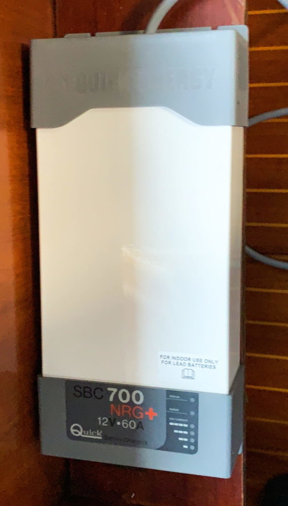 Caricabatterie quick SBC700