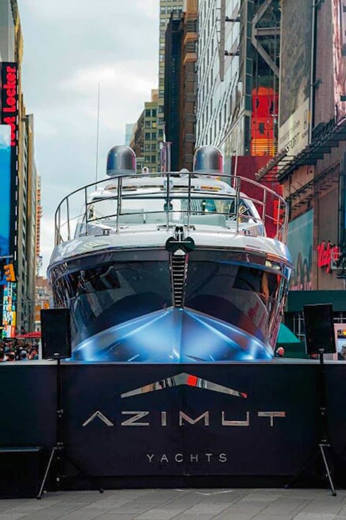 Azimut S6 Times Square