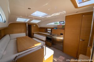 Elan Impression 45.1 dinette