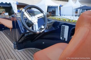 Naumatec Freccia 800 console