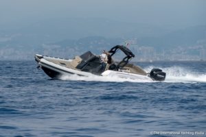 Ranieri International Cayman 35 executive super sport virata