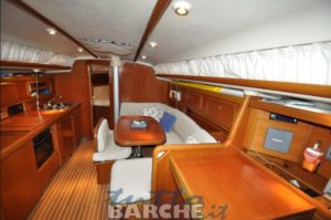 Grand Soleil 40 dinette