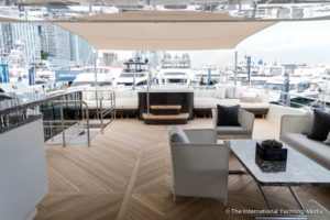Ocean-Alexander-90-R-open Flybridge