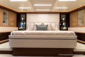 Ocean-Alexander-90-R- Vip Cabin