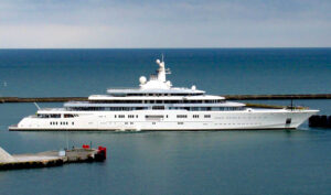 vendesi yacht di berlusconi eclipse roman abramovich