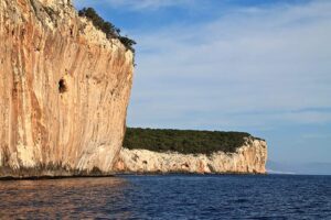 Itinerari in barca Golfo di Orosei Sardegna Capo di Monte Santo