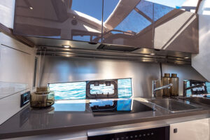Sessa Marine Fly 42 cucina