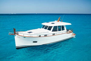 Sasga Yachts Minorchina 42 lato sinistro