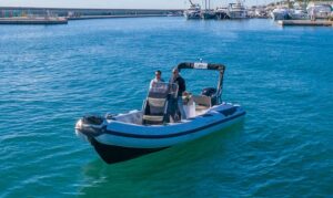 ranieri cayman 23 sport prua