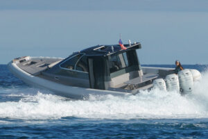 magazzù targa 45 in navigazione