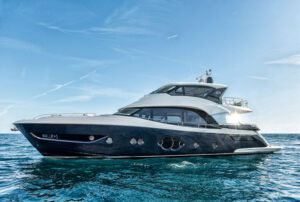 mcy-76-skylounge-flibs-sinistra