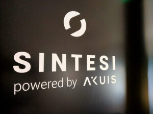 sintesi powered by akuis