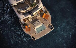 cmc marine benetti oasis beach area