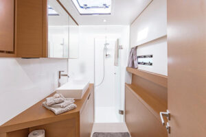 bagno con box doccia
