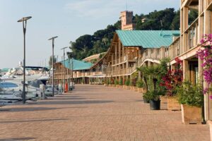 marina di varazze legno iroko