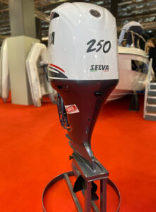 selva marine salone di venezia right whale 250 hp