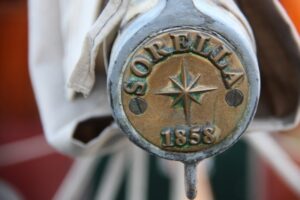 Sorella targa commemorativa