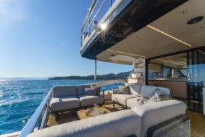 Absolute 56 Fly terrazza