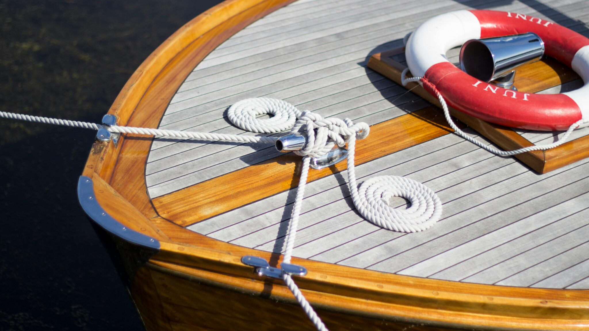 Verniciatura Degli Scafi In Legno Storia E Tecniche Yacht Digest Verniciatura Degli Scafi In Legno Storia E Tecniche Yacht Digest