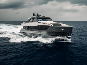 Ocean Alexander celebra la vendita di un nuovo 27 Metri Revolution