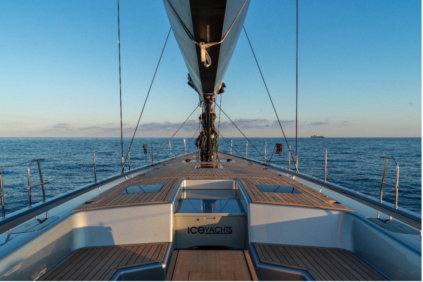 ice 70 cruise prua