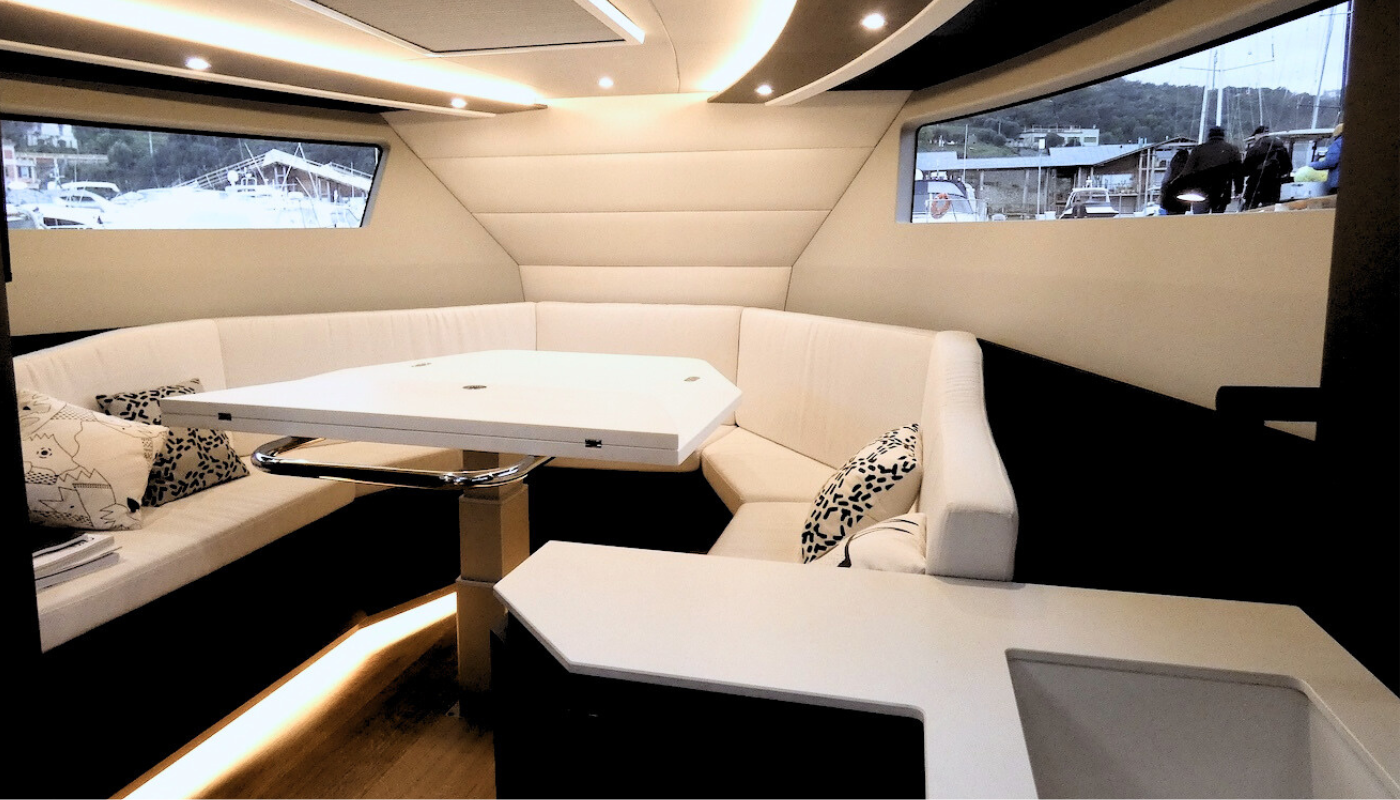 INTERNI 375 MONACO