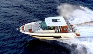 Jeanneau Cap Camarat 12,5 WA compagno di avventure, la prova