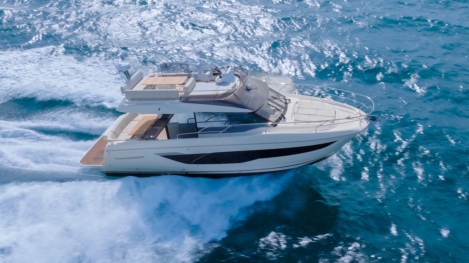 Prestige F 4.3 running cover