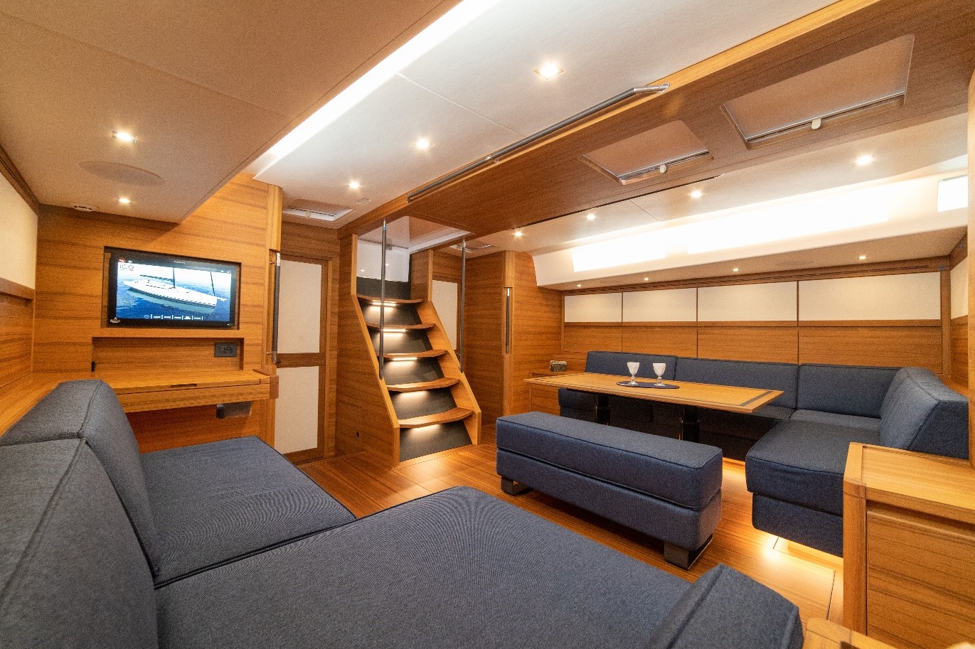 ice 70 sport