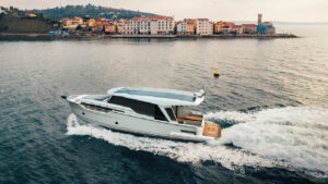 Greenline 42, il nuovo modello del cantiere è ancora più personalizzabile e performante