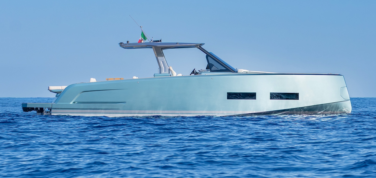 Pardo 43 vista laterale