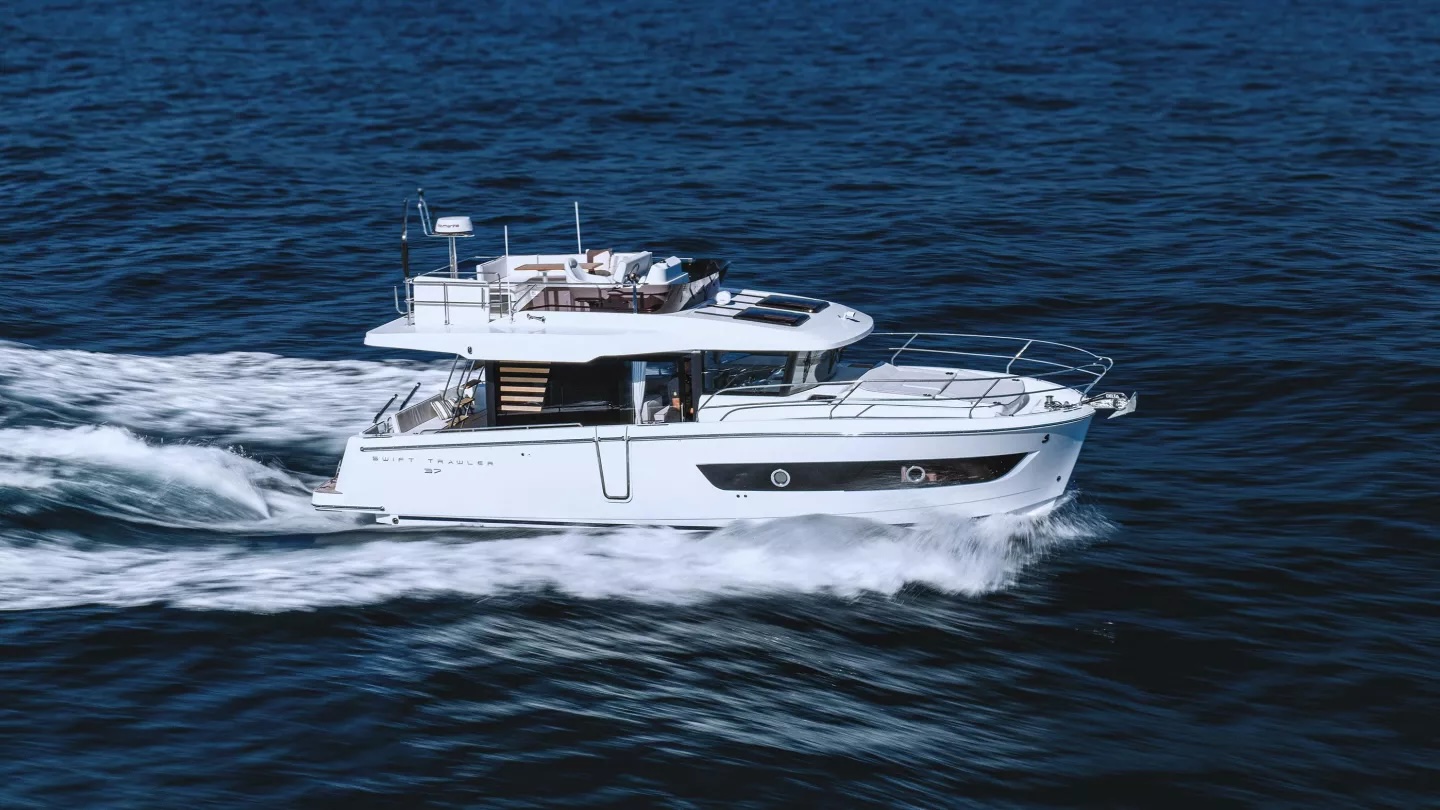 Swift Trawler 37