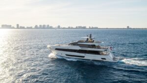Ocean Alexander consegna un nuovo 35 Puro a Fort Lauderdale