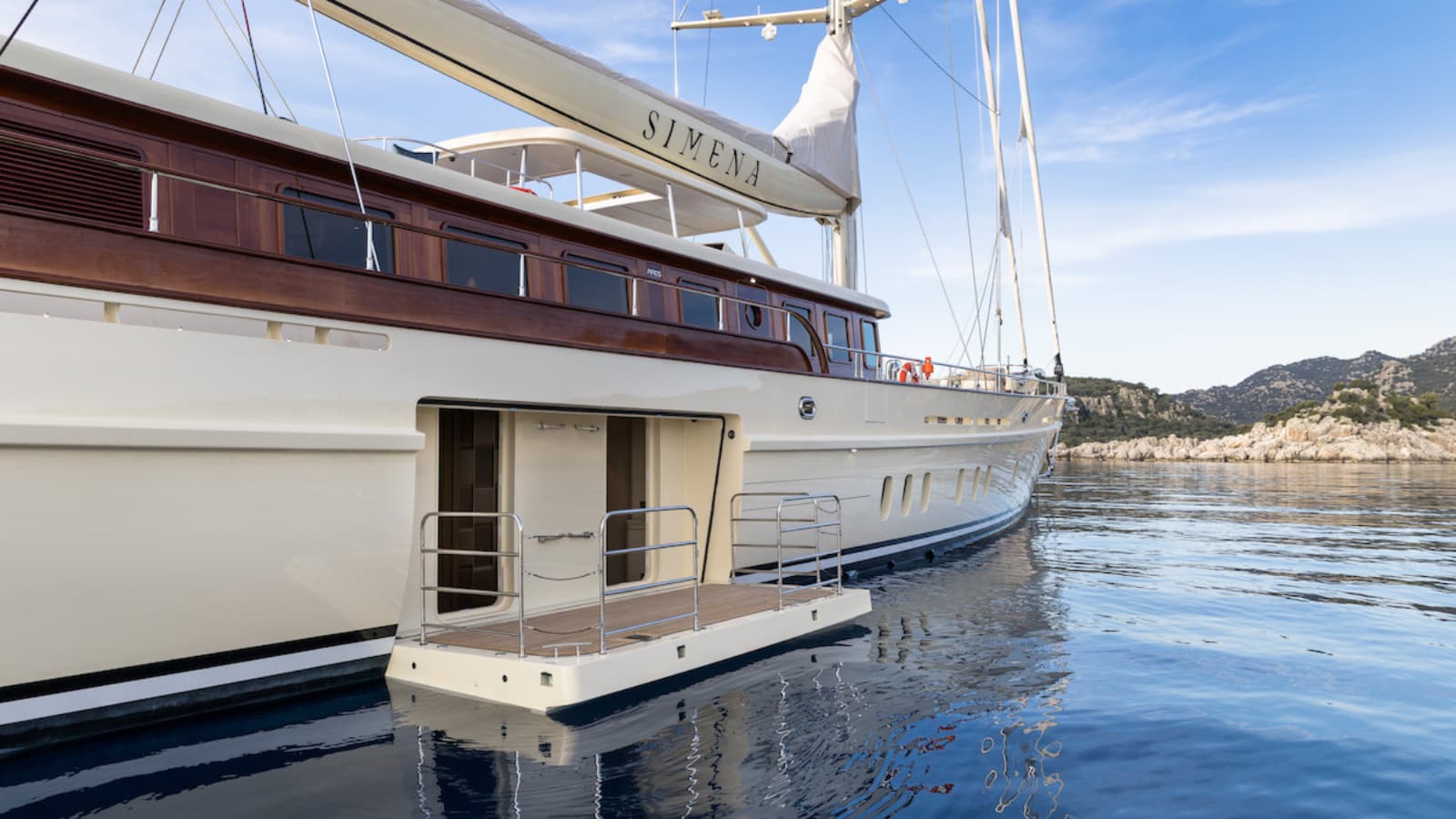 Piattaforma bagno Ares Yachts