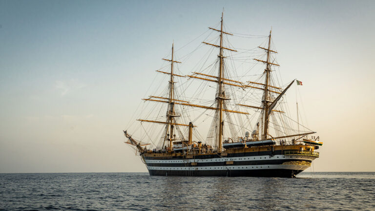 nave amerigo vespucci