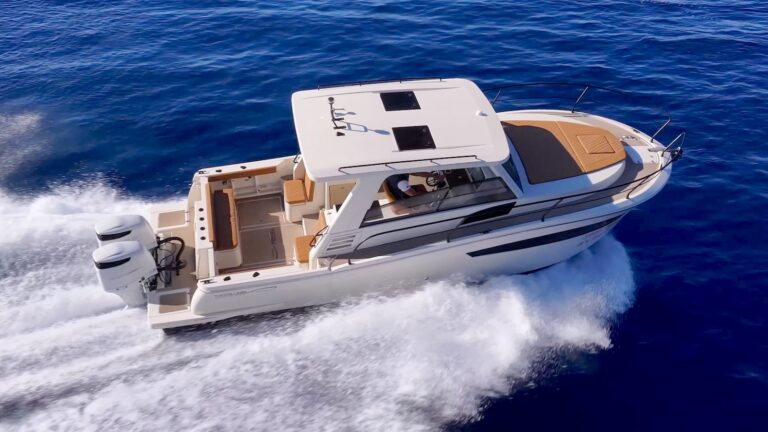 Tuccoli T295 SF boat test Cover