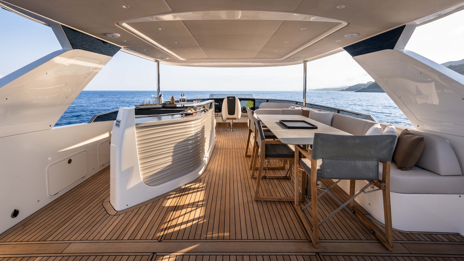 Absolute Navetta 66 Flybridge Absolute Navetta 66 Flybridge