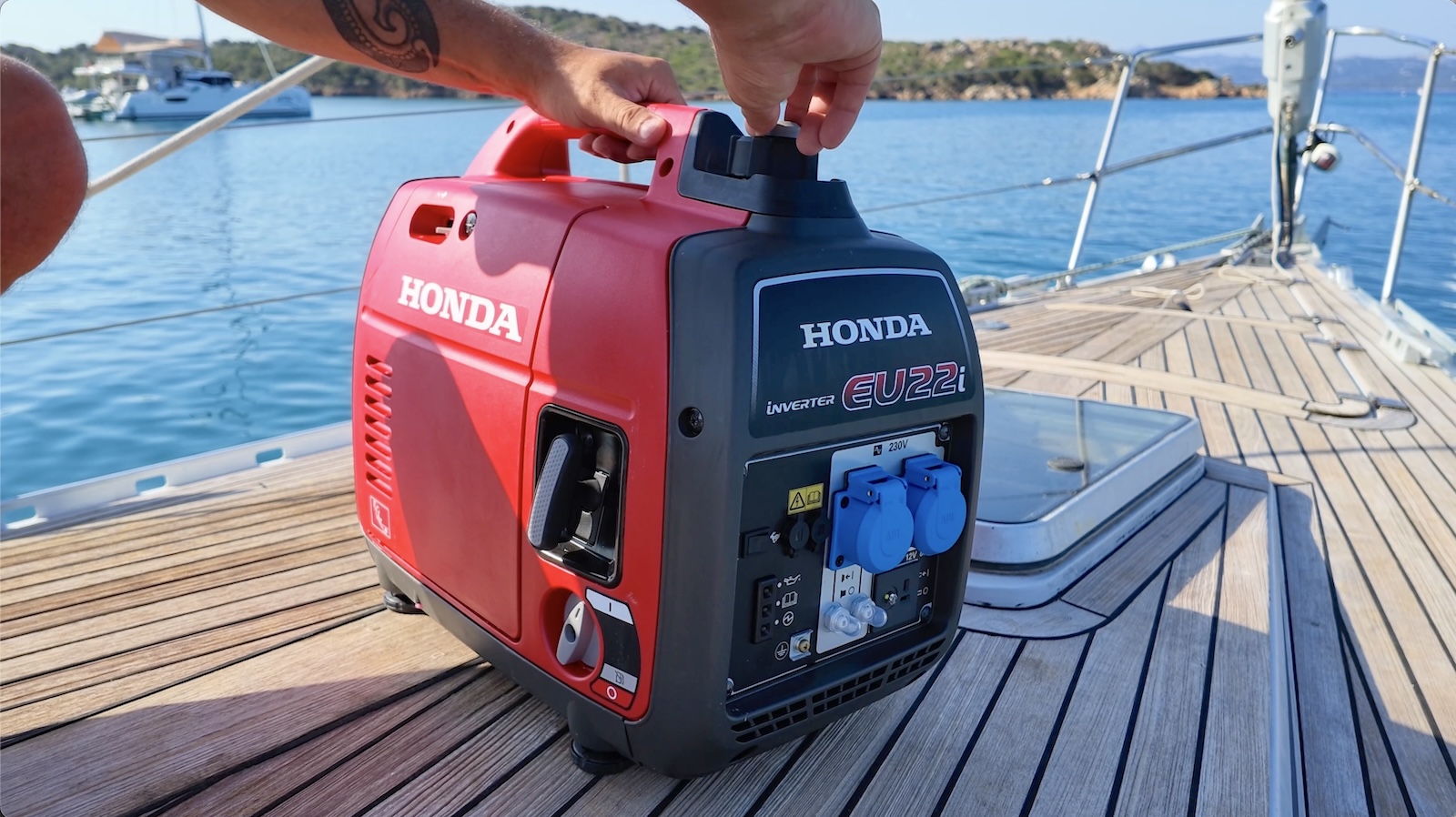 Honda EU22i generatore portatile test in barca Honda EU22i generatore portatile test in barca